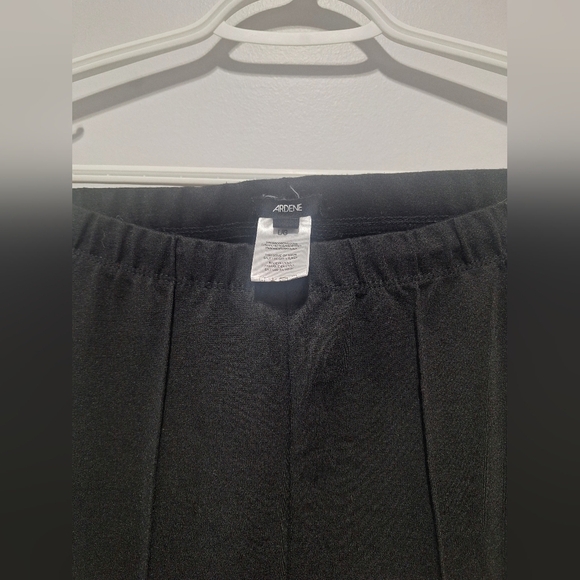 Ardene Lrg Black Leggings Euc - Picture 4 of 4
